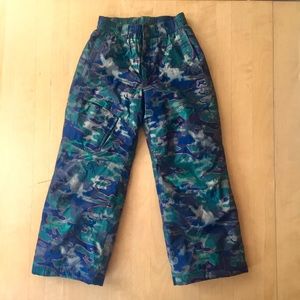 Boys camo snowboard pants